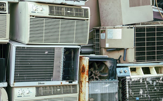 家里安装空调有异味怎么办